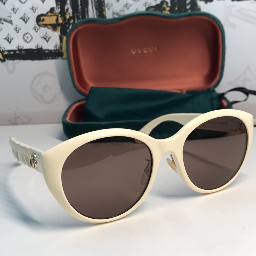 New ✨ Authentic Gucci GG0814SK 002 Sunglasses – Ivory Frame with Brown Lenses ✨ - Picture 6 of 14